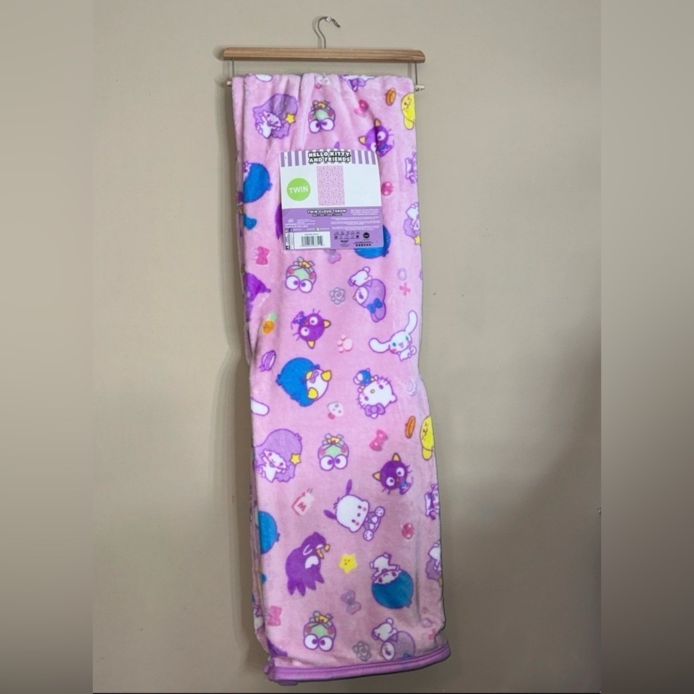 hello kitty and friends throw blanket twin 60x90